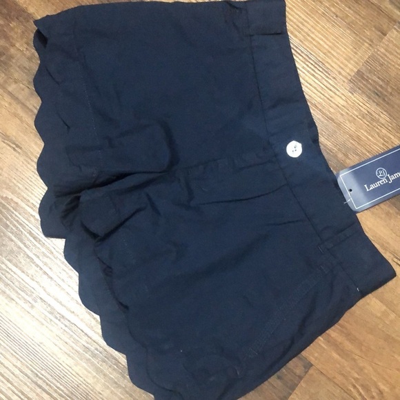 Lauren James The Poplin Short - Picture 2 of 10